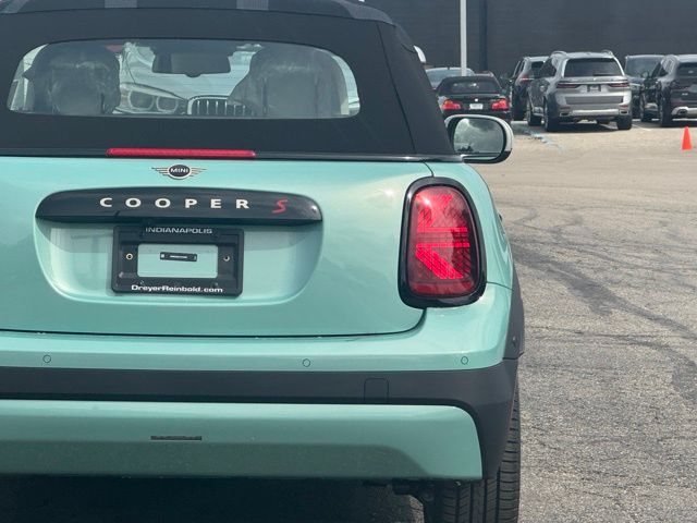 2026 Mini Cooper Convertible Iconic photo 6