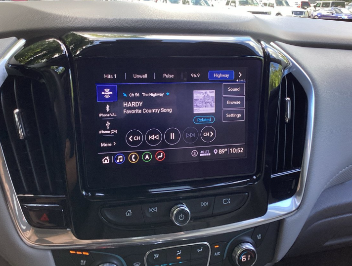 2021 Chevrolet Traverse Premier photo 6