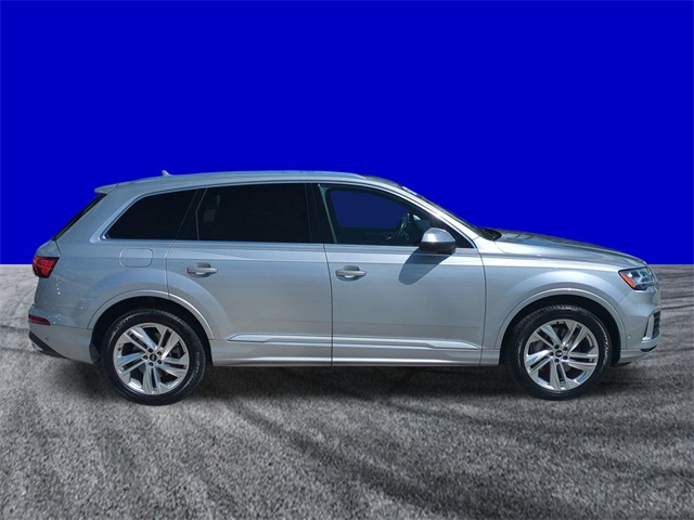 2021 Audi Q7 45 Premium Plus photo 3