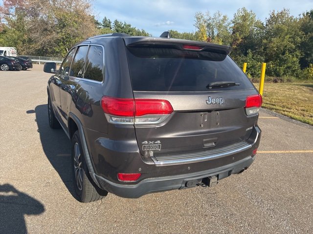 2017 Jeep Grand Cherokee Limited photo 3
