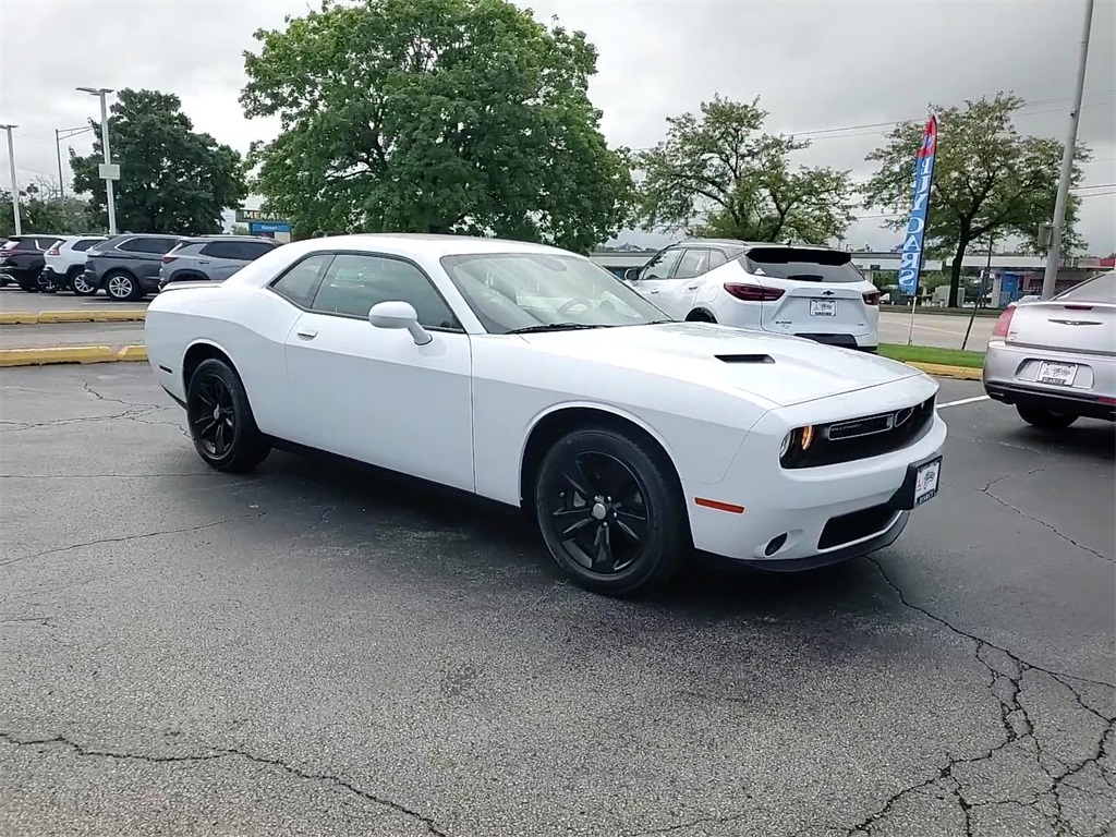 2023 Dodge Challenger SXT photo 7