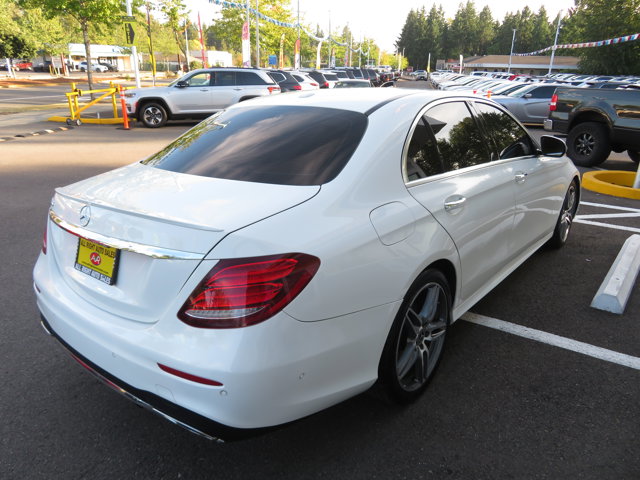 2018 Mercedes Benz E 300 photo 5