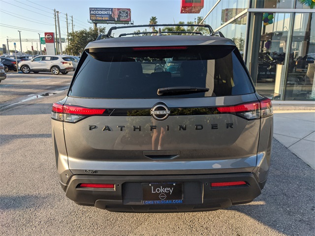 2025 Nissan Pathfinder SV photo 6