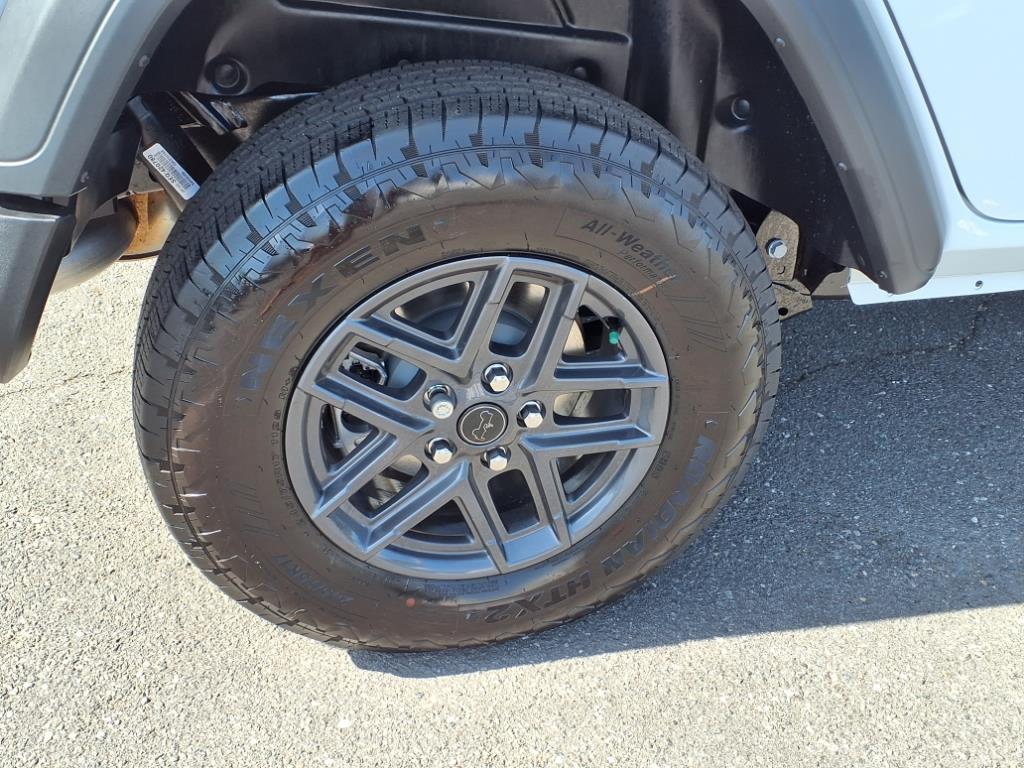 2025 Jeep Wrangler Sport S photo 21