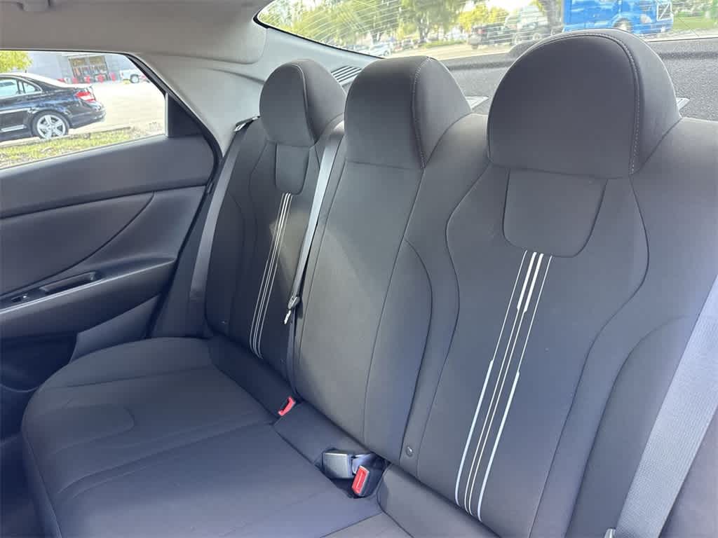 2024 Hyundai Elantra Hybrid Blue photo 19