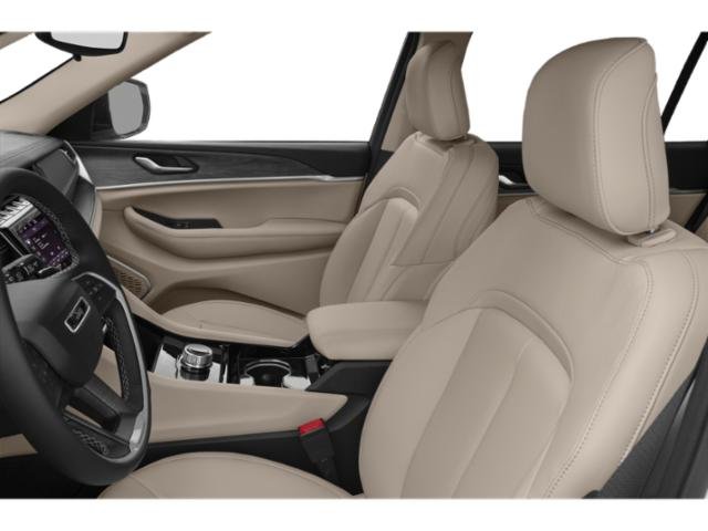 2022 Jeep Grand Cherokee Limited photo 2