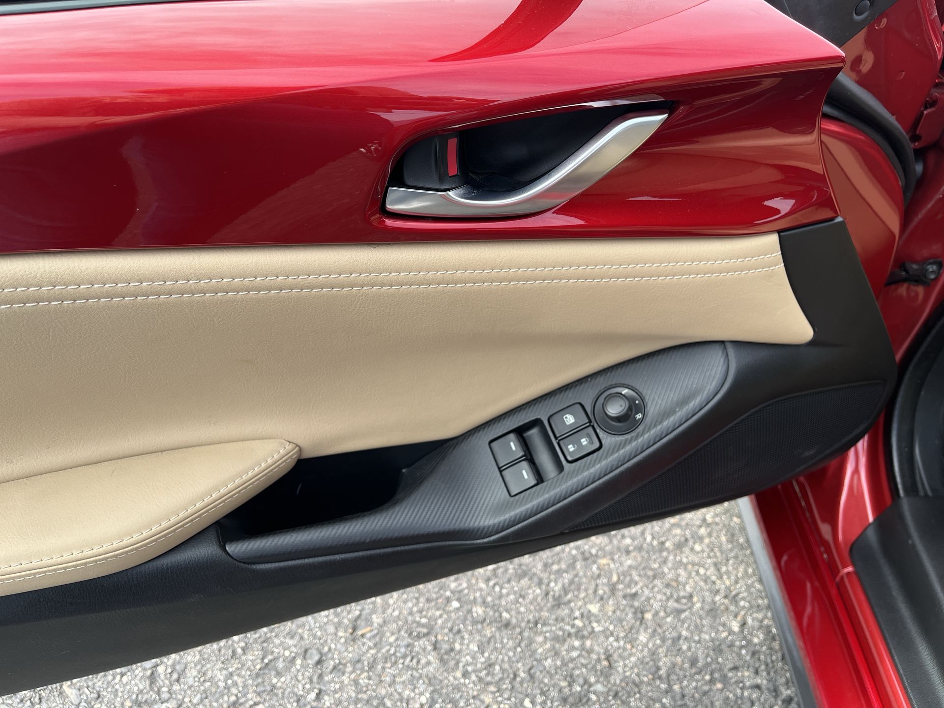 2016 Mazda MX-5 Miata Miata Grand Touring photo 4