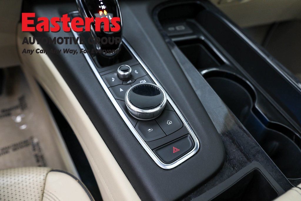 2023 Cadillac Escalade Premium Luxury photo 21