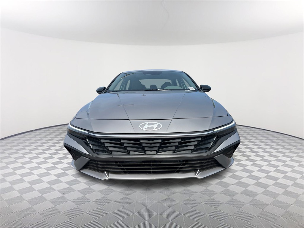 2025 Hyundai Elantra Hybrid SEL Sport photo 2