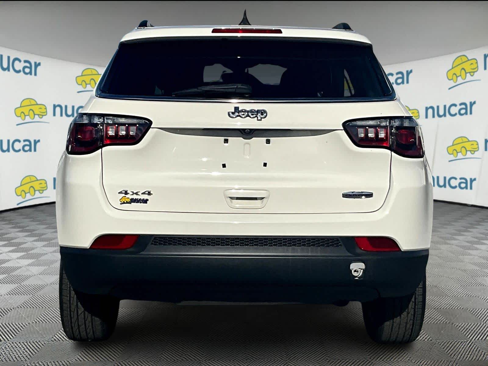 2021 Jeep Compass Latitude photo 4