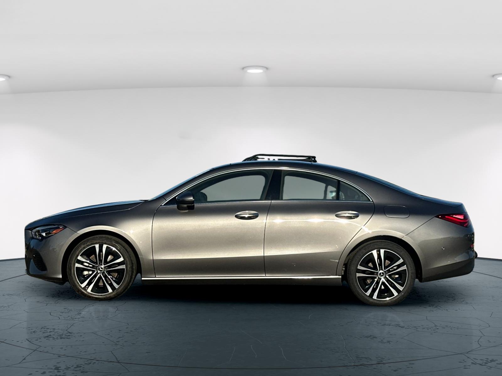2024 Mercedes Benz CLA 250 photo 4