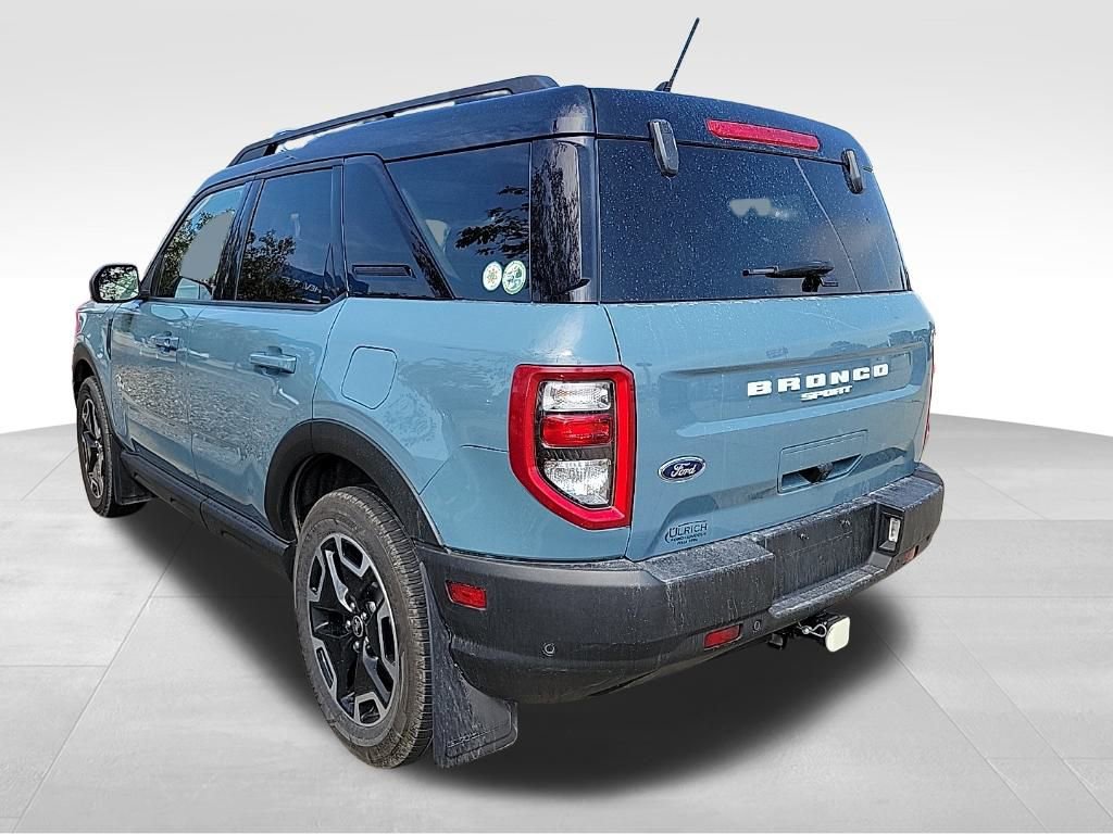 2021 Ford Bronco Sport Outer Banks photo 3