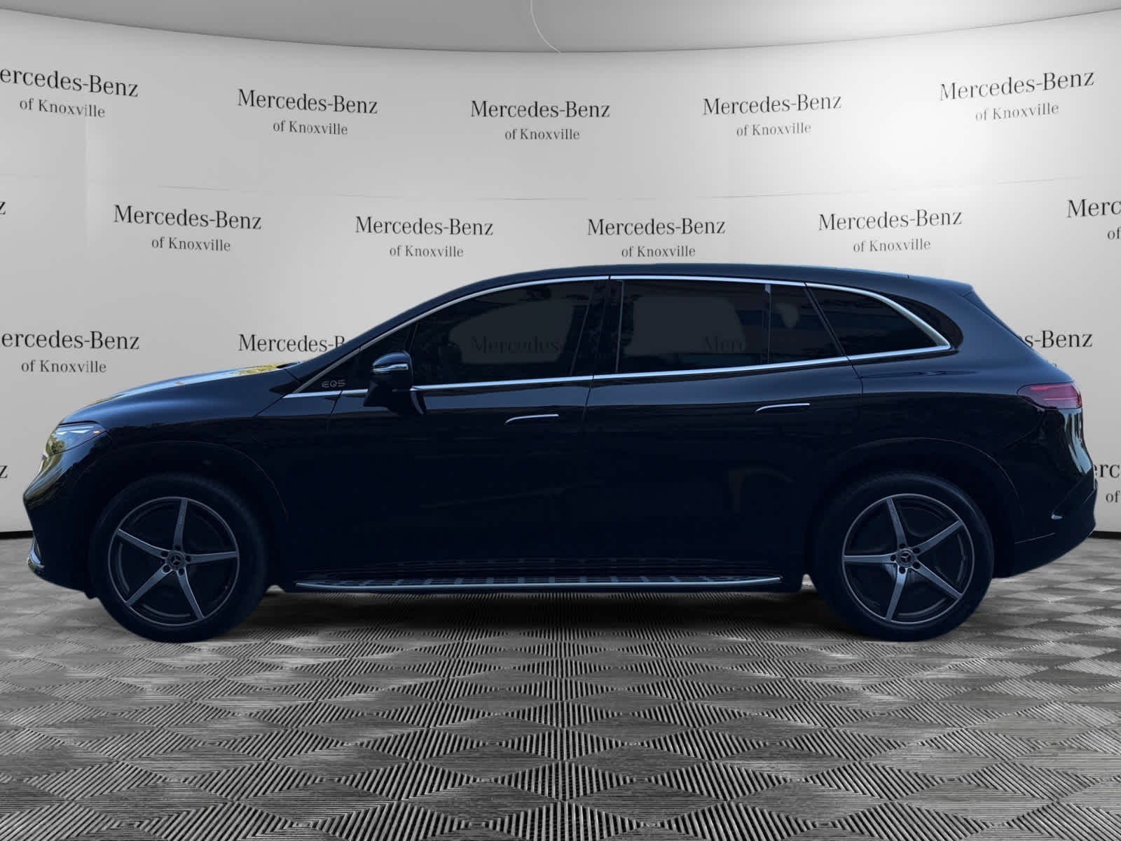 Used 2023 Mercedes-Benz EQS SUV Base with VIN 4JGDM4EB0PA027755 for sale in Knoxville, TN
