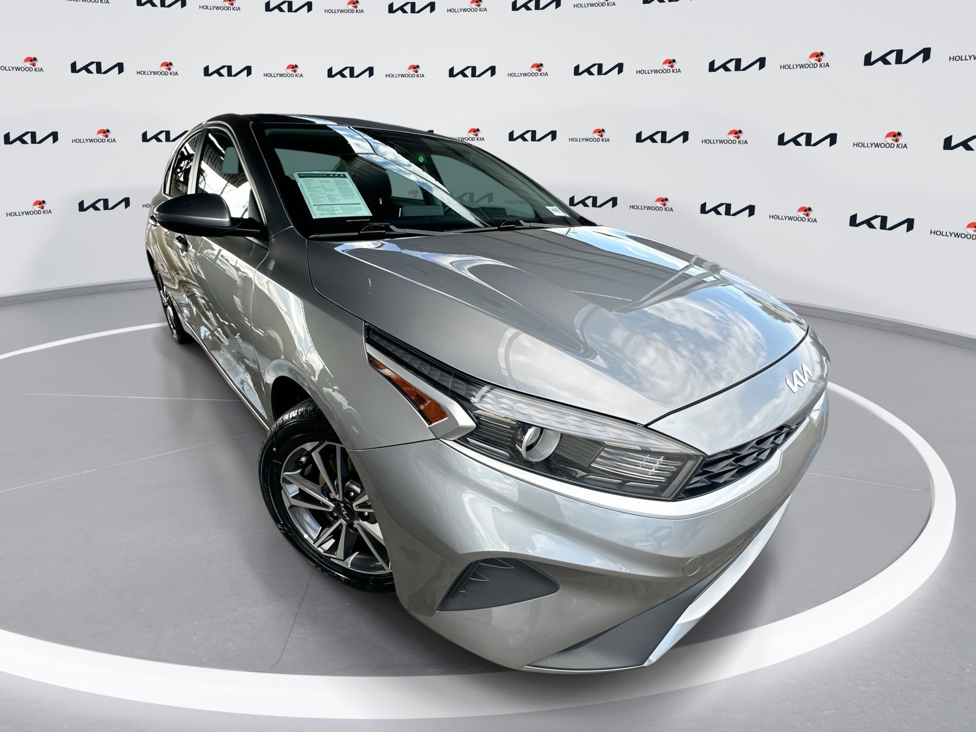 2023 Kia Forte LXS's photo