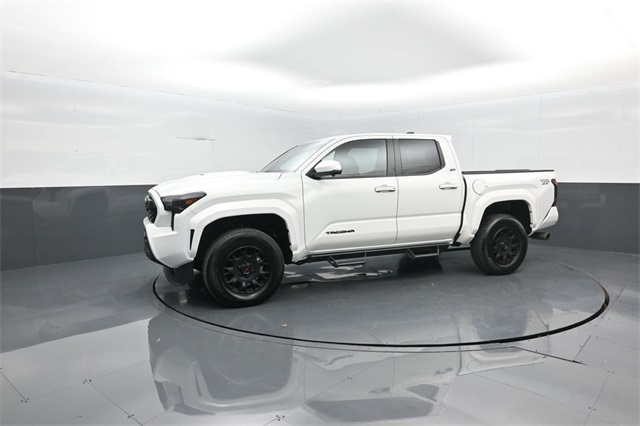 2024 Toyota Tacoma TRD Sport photo 4