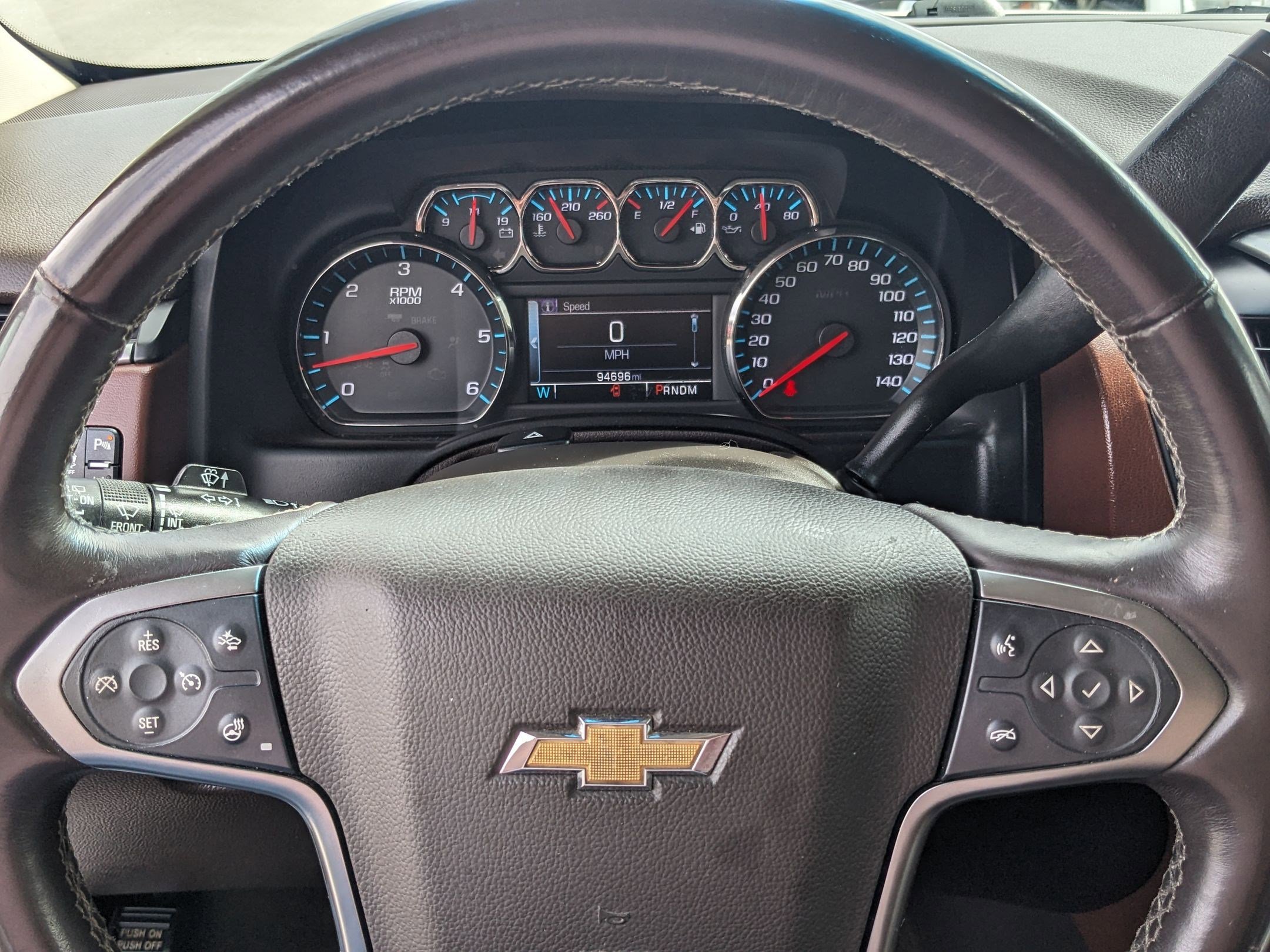 2015 Chevrolet Suburban LTZ photo 14