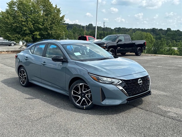 2025 Nissan Sentra SR photo 2