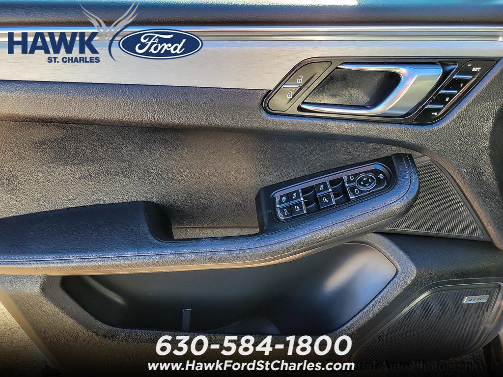 2024 PORSCHE MACAN - Image 17