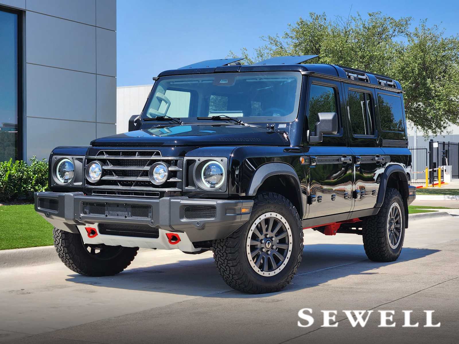 2025 INEOS Grenadier Fieldmaster Edition's photo