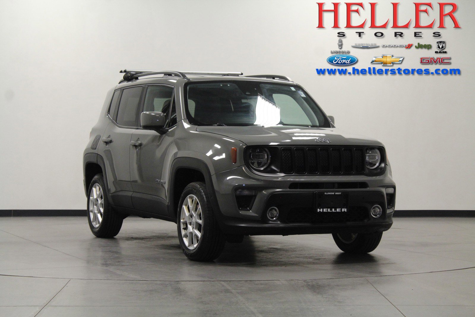 Used 2021 Sting-Gray Clearcoat Jeep Latitude image 1