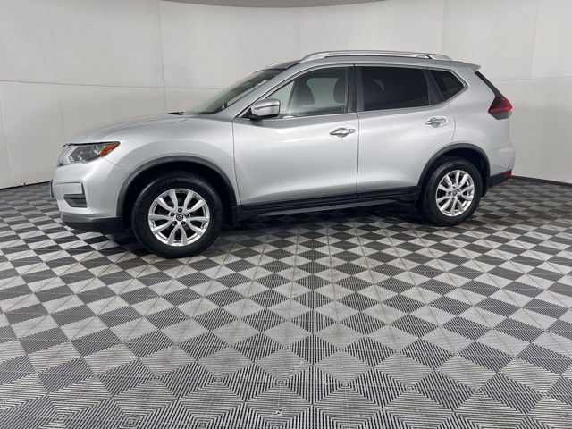 2020 Nissan Rogue SV photo 4