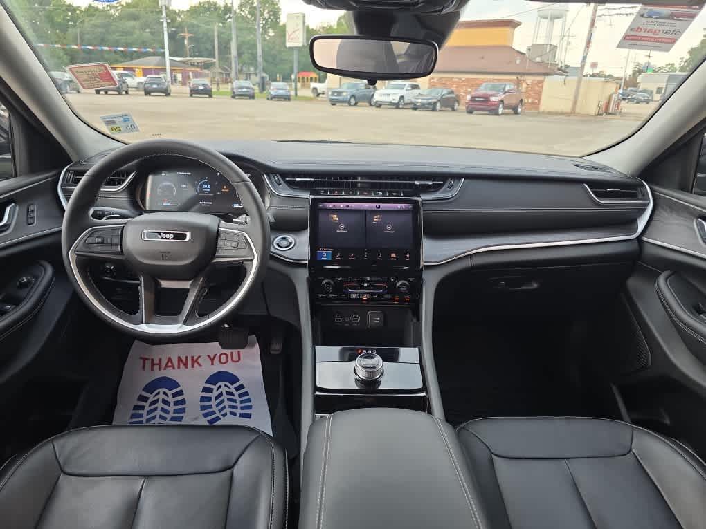 2023 Jeep Grand Cherokee Limited photo 14