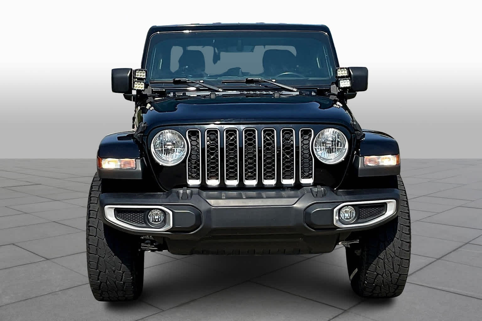 2021 Jeep Gladiator Overland photo 3