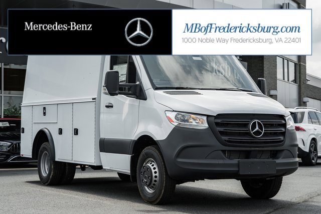 2024 Mercedes-Benz Sprinter Cab Chassis Base's photo