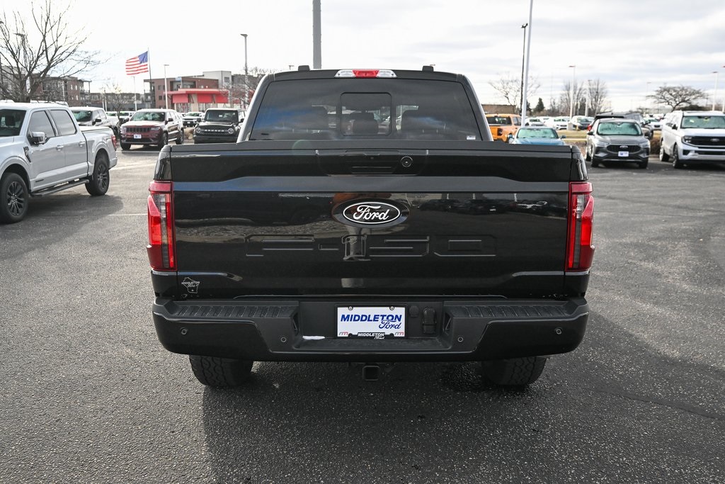 2025 Ford F-150 XLT photo 4