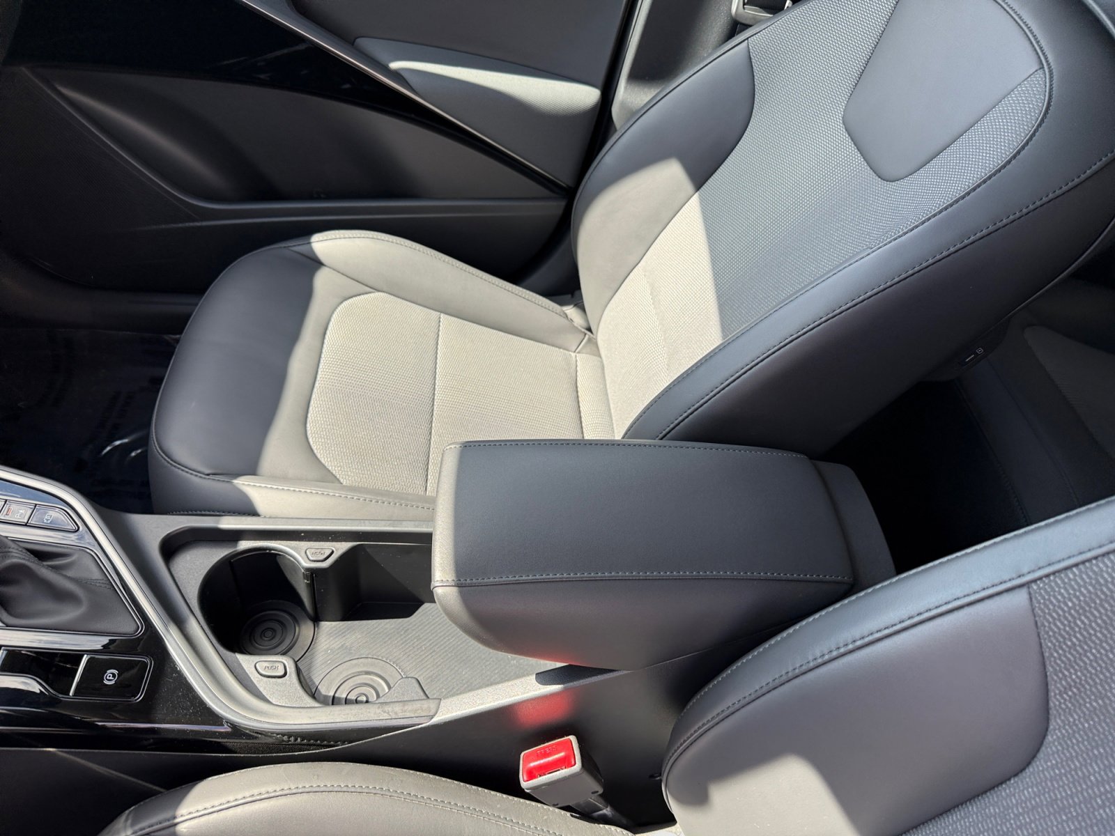 2023 Kia Niro EX Touring photo 14