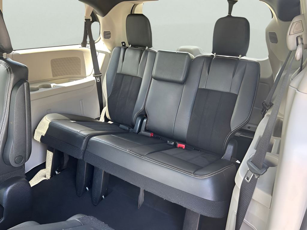 2019 Dodge Grand Caravan SXT photo 10