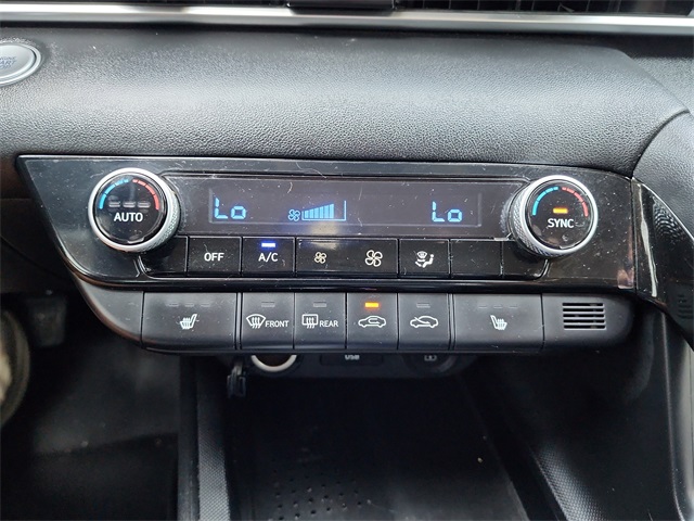 2022 Hyundai Elantra SEL Convenience photo 22
