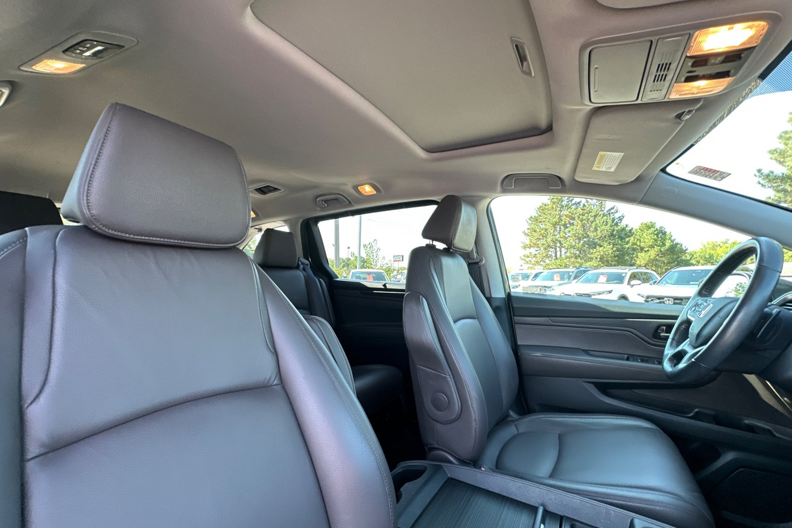 2018 Honda Odyssey EX-L photo 22
