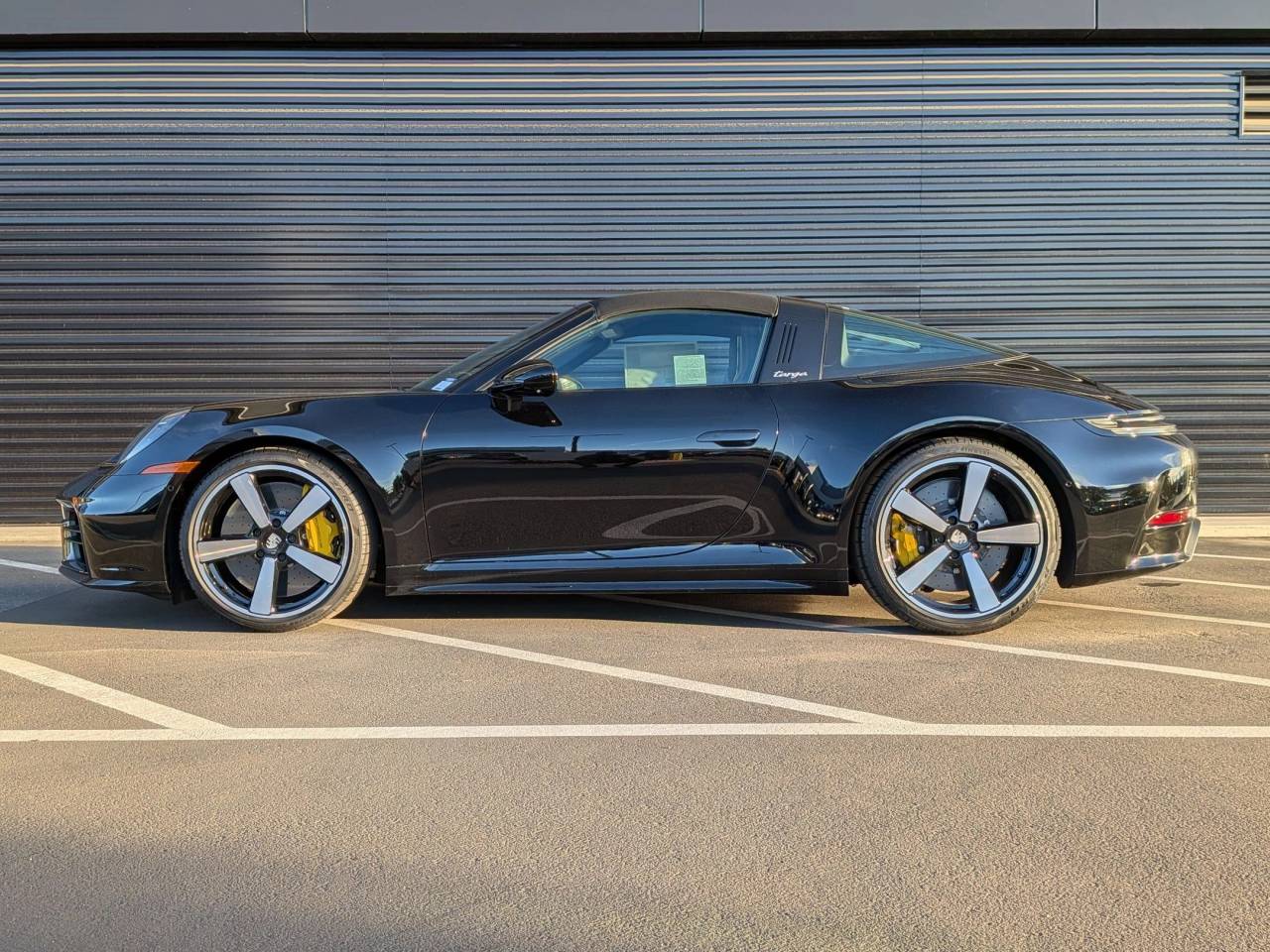 2026 Porsche 911 Targa 4S photo 2