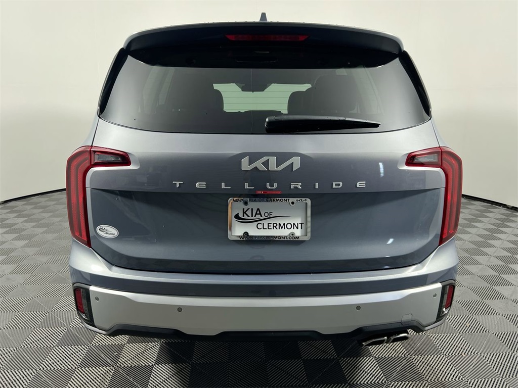 2025 Kia Telluride S photo 3