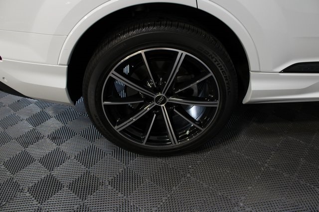2023 Audi Q7 55 Premium Plus photo 28