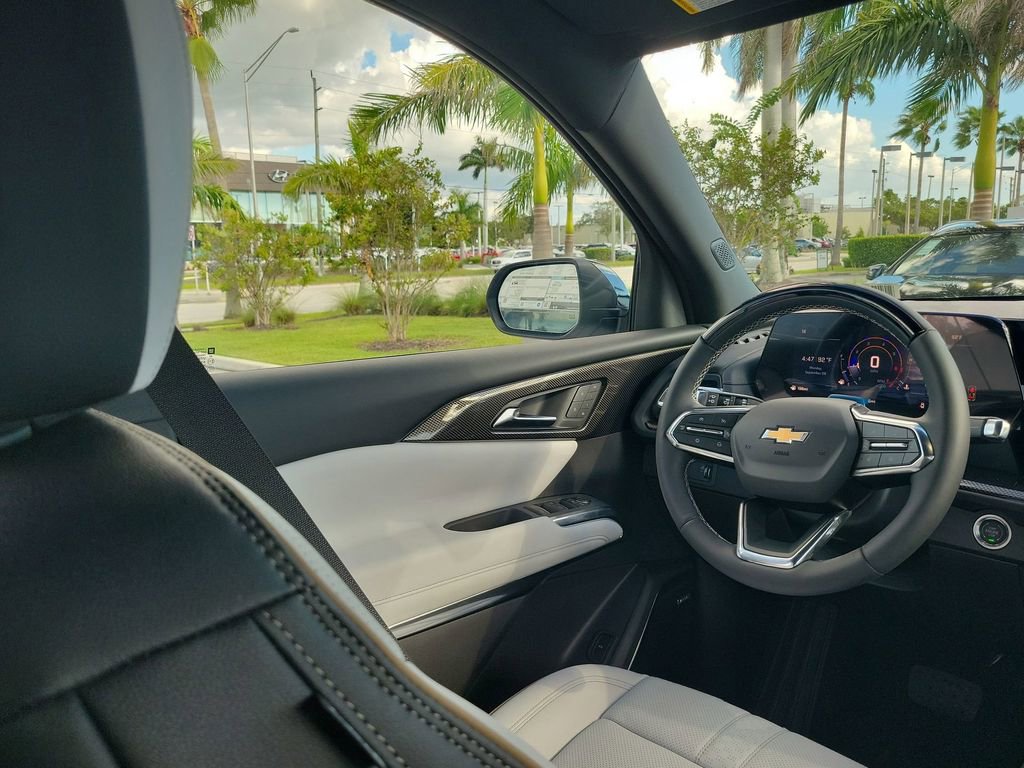 2026 Chevrolet Traverse High Country photo 14