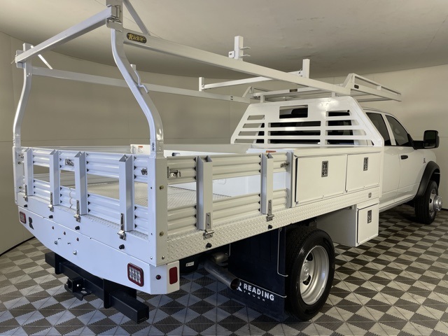 2024 Ram 5500 Tradesman photo 3