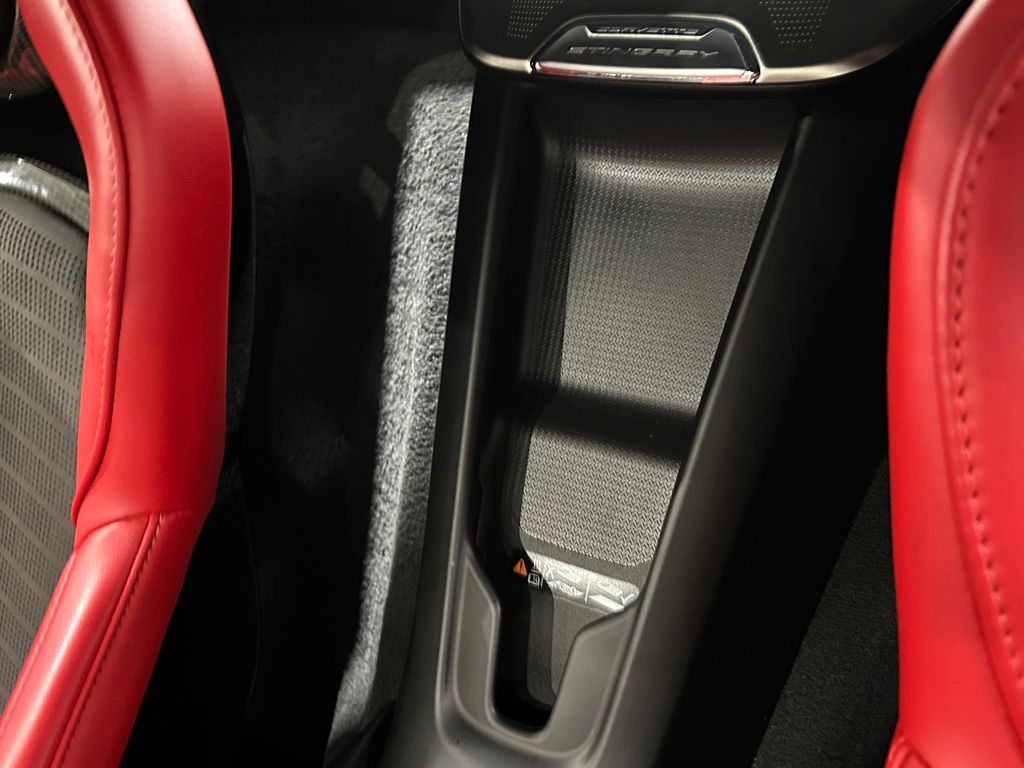 2022 Chevrolet Corvette Stingray 2LT Convertible photo 25