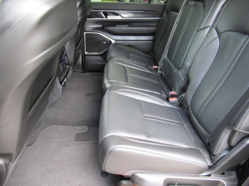 2023 Jeep Wagoneer L Base photo 23