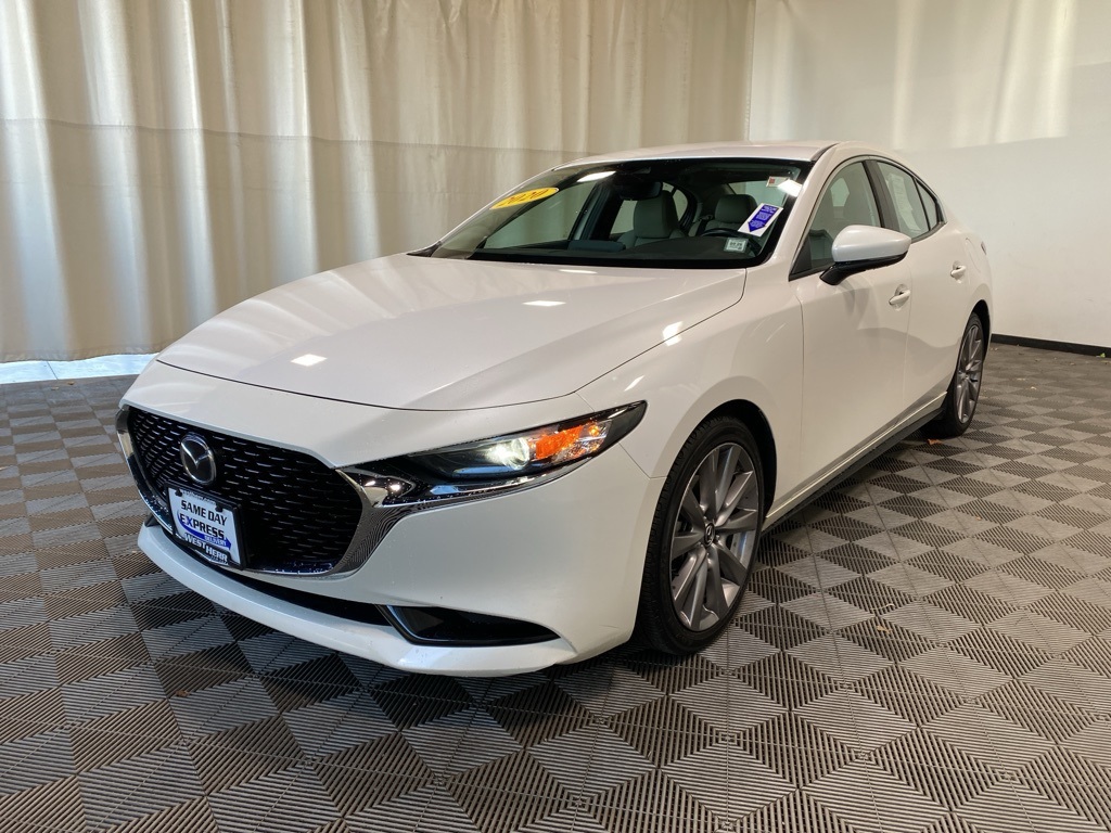 2020 Mazda Mazda3 Preferred photo 3