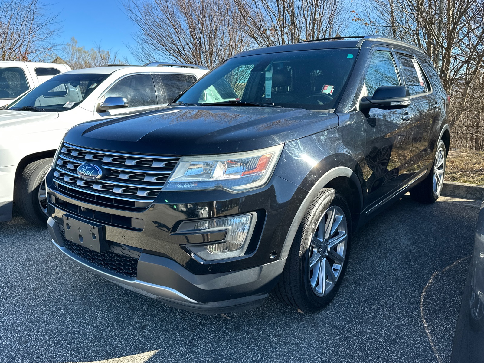 2016 Ford Explorer Limited's photo