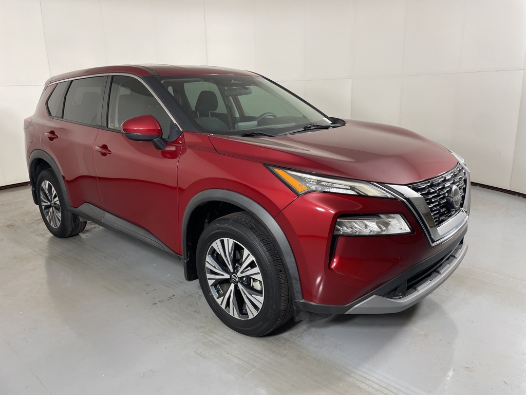 2022 Nissan Rogue SV photo 2