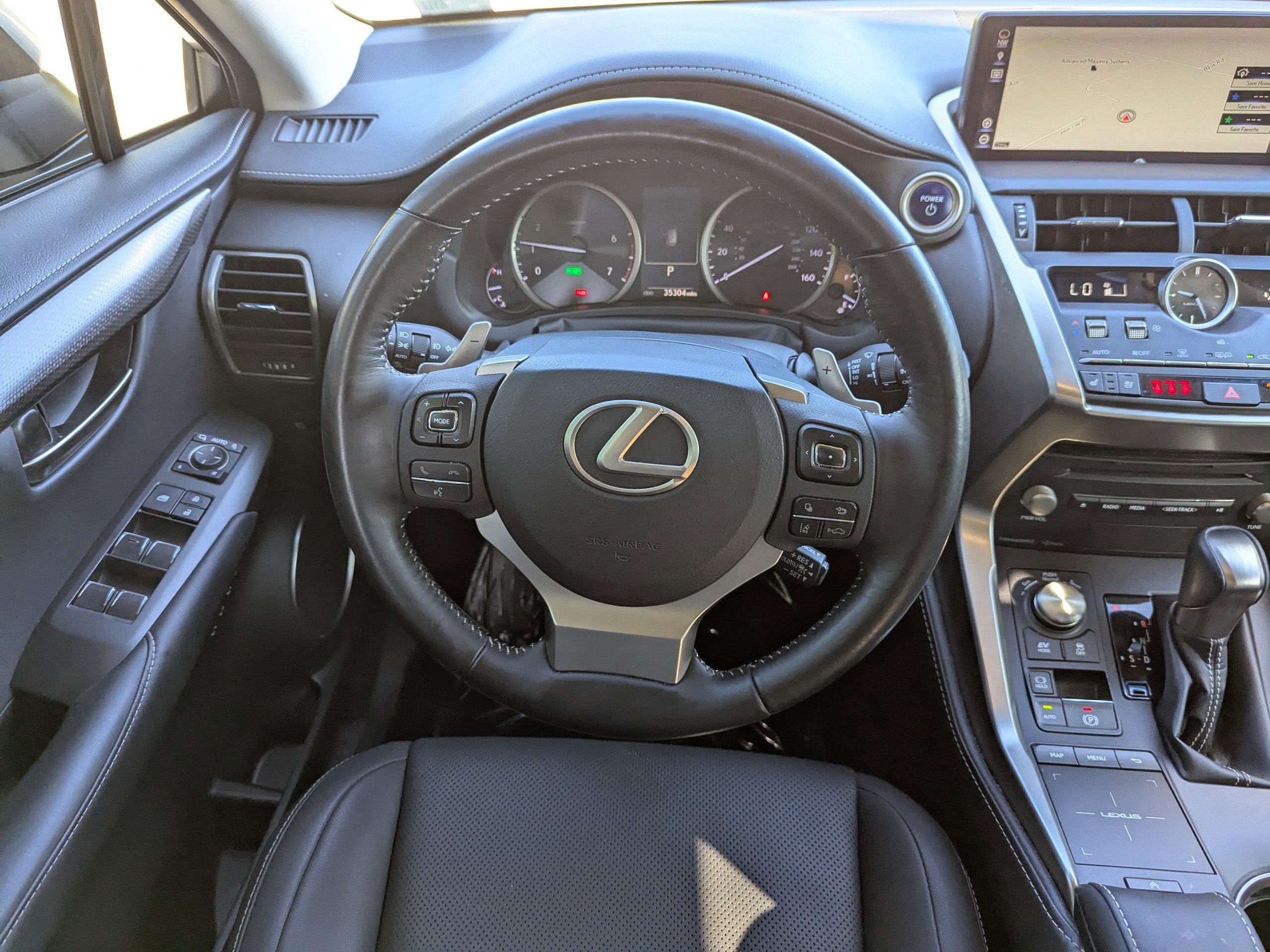 2018 Lexus NX 300h Luxury photo 14