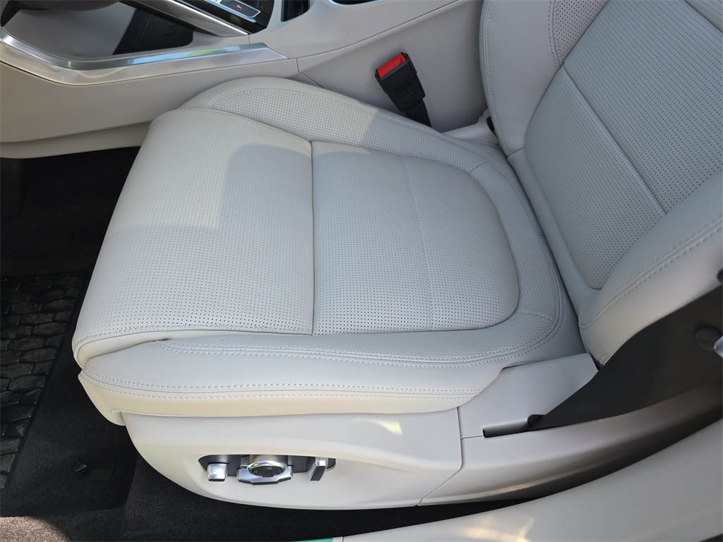 2024 Jaguar I-PACE HSE photo 27