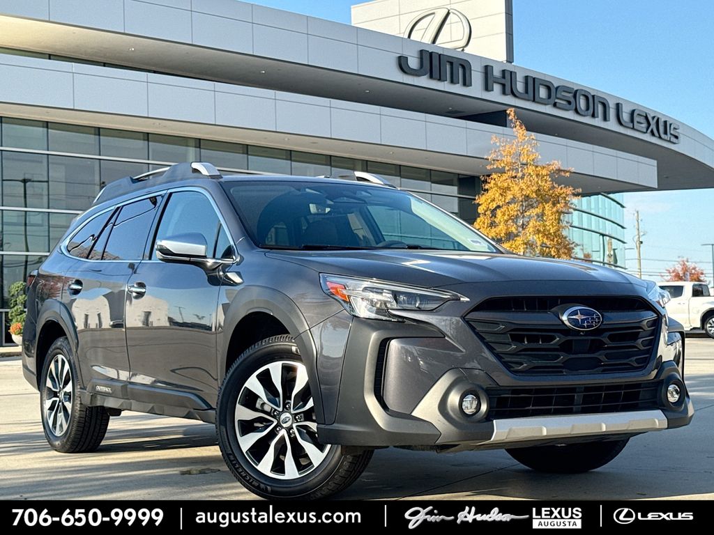 2023 Subaru Outback Touring's photo