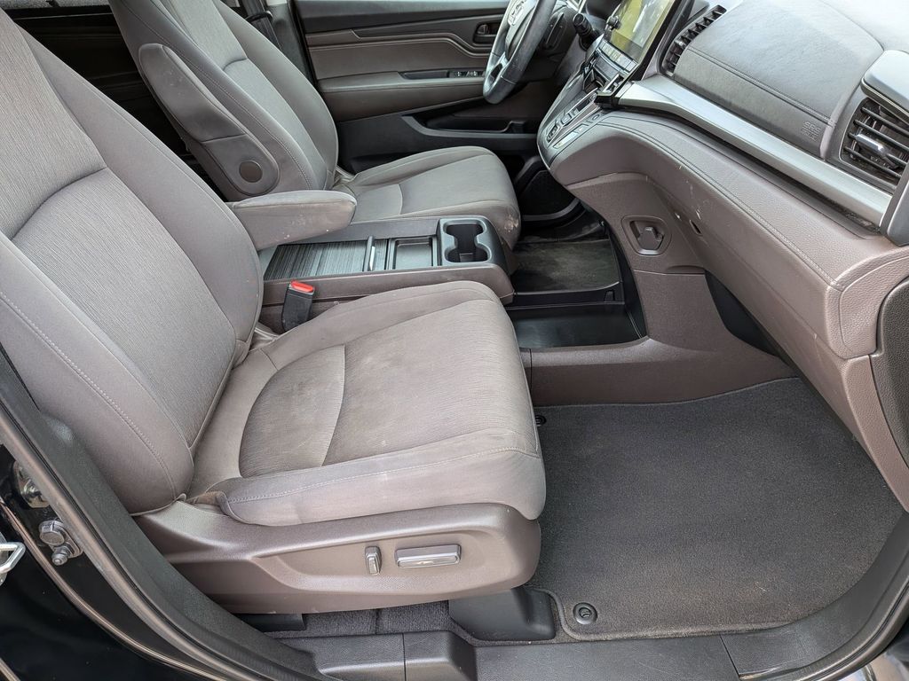 2018 Honda Odyssey EX photo 28