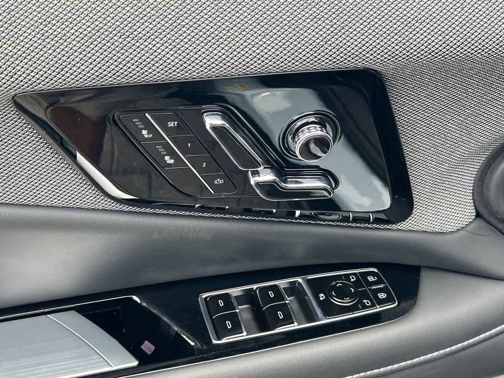 2025 Cadillac Optiq Sport photo 18