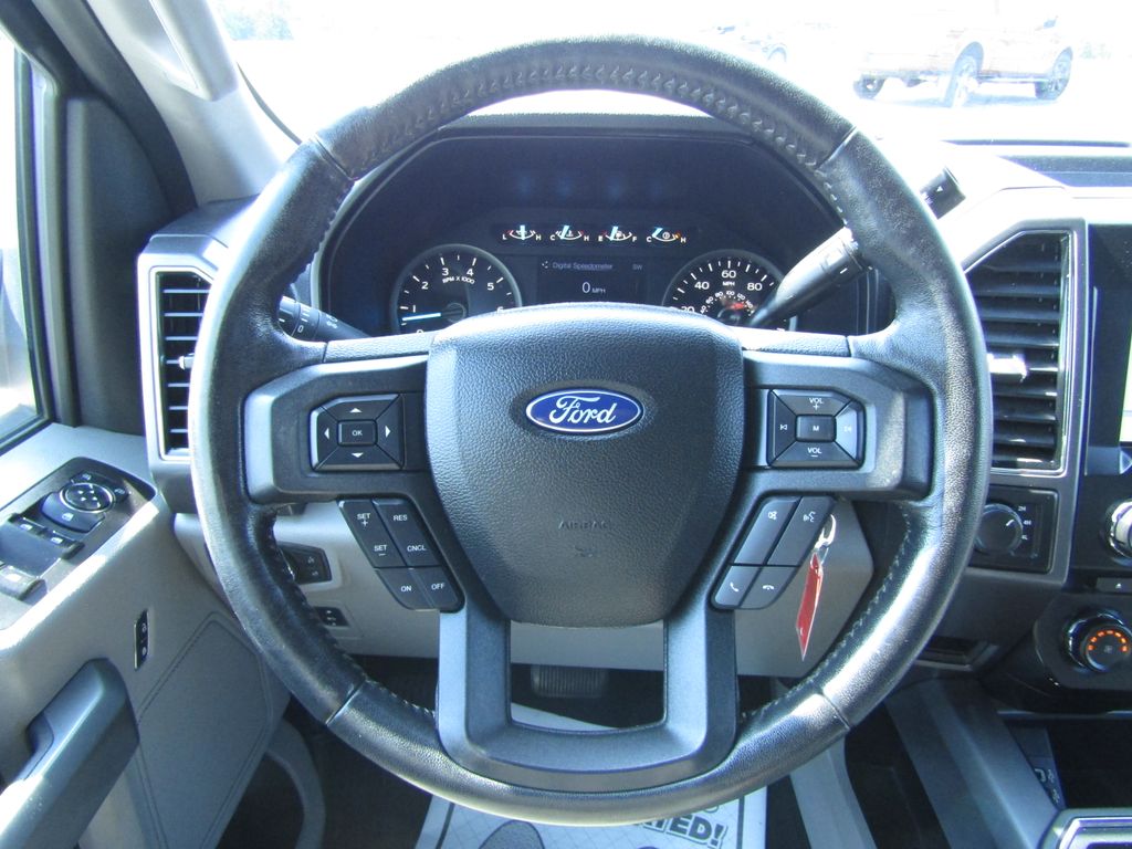 2018 Ford F-150 XLT photo 18
