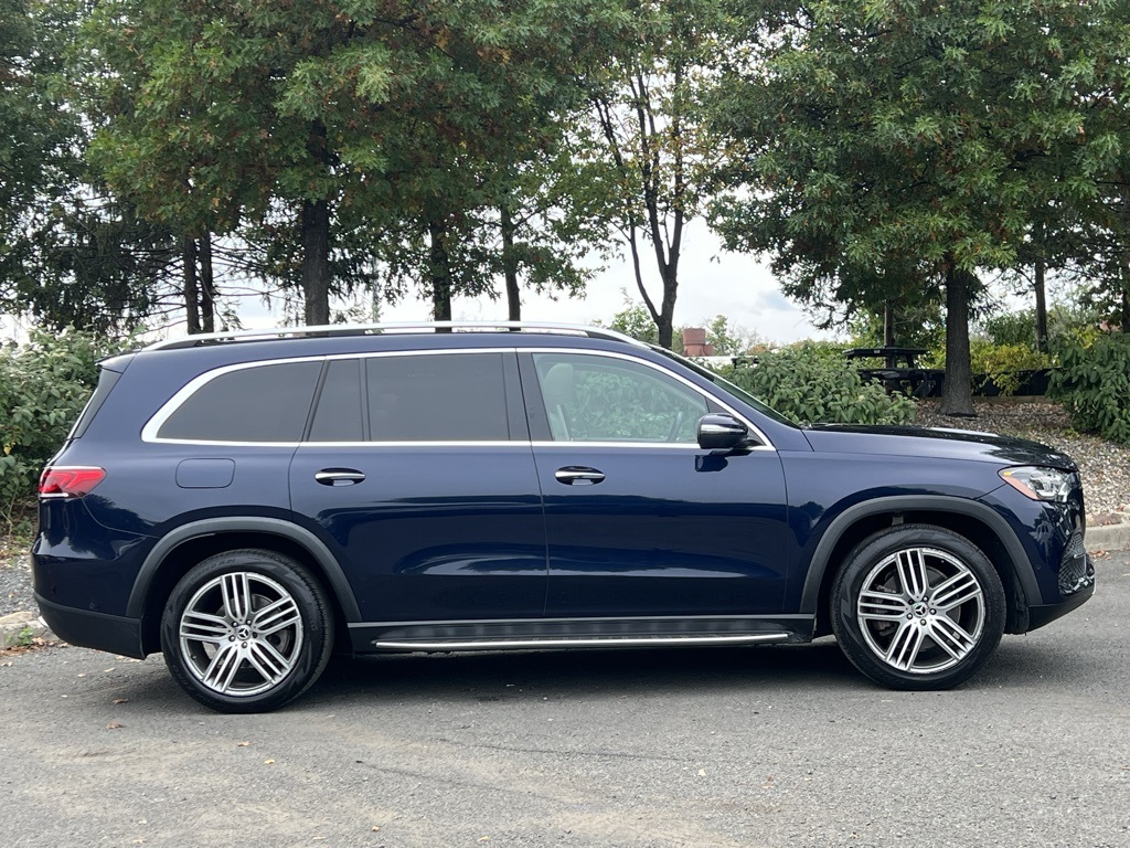2022 Mercedes Benz GLS 450 4MATIC photo 3